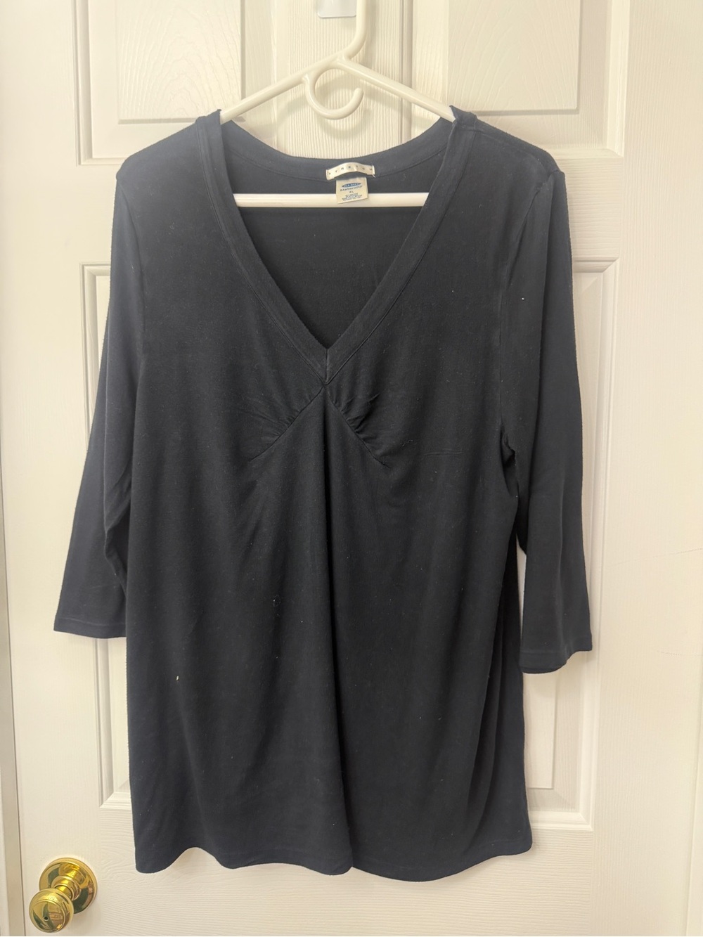 Old Navy Black V-Neck Three-Quarter Sleeve Top